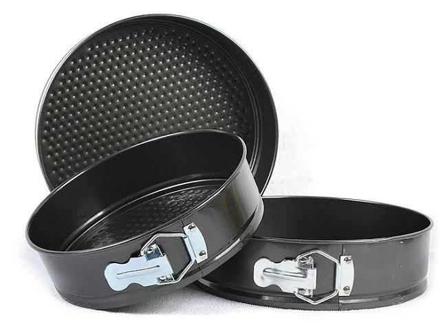 Round Spring Form Cake Tray
